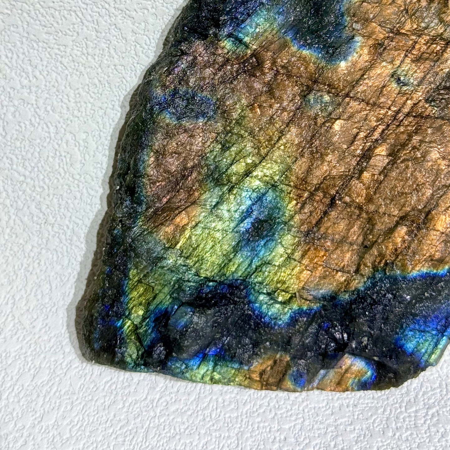 高光拉長石原礦大件 - C｜天然拉長石爆閃原礦｜High Flash Labradorite Specimen｜靈性轉化・高我連結・保護場域・直覺覺醒 (副本)