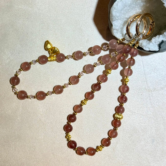 草莓晶水晶電話繩/包掛｜天然水晶手機繩/包掛｜Strawberry Quartz Phone Strap｜招正緣・提升魅力・療癒心輪・人緣和諧