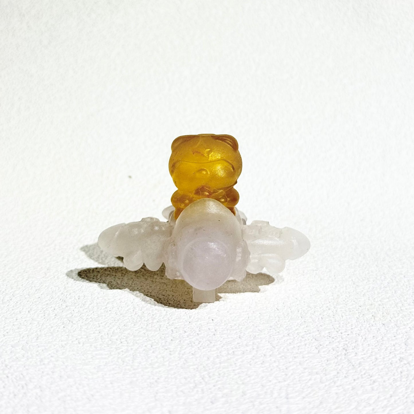全螢石熊仔機師飛機雕刻擺件｜天然水晶雕刻擺件｜Fluorite Pilot Bear Sculpture｜提升專注・穩定情緒・招財好運・守護旅程