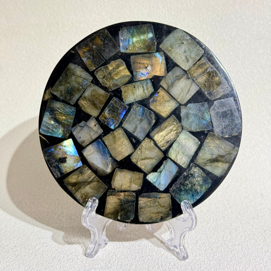 拉長石圓形拼花杯墊 - 11cm｜天然水晶馬賽克杯墊｜Labradorite Mosaic Coaster｜靈性保護・直覺提升・能量淨化・桌面點綴
